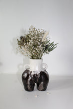 Load image into Gallery viewer, Matte Booty Vase
